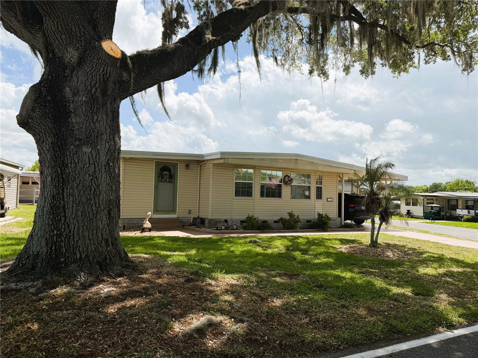 121 Azalea Trl Property Photo 4