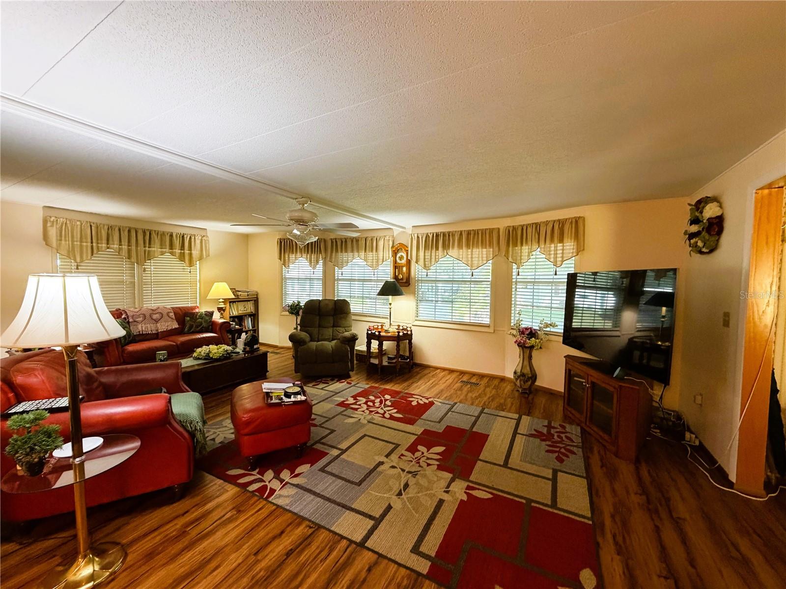 121 Azalea Trl Property Photo 14