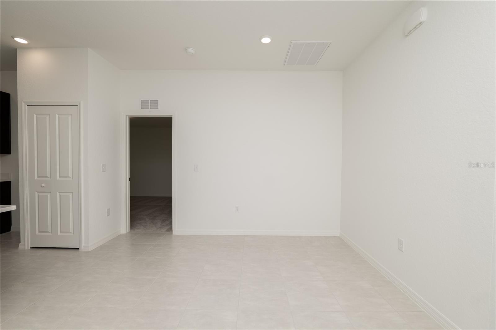 1168 Bishop St Property Photo 8