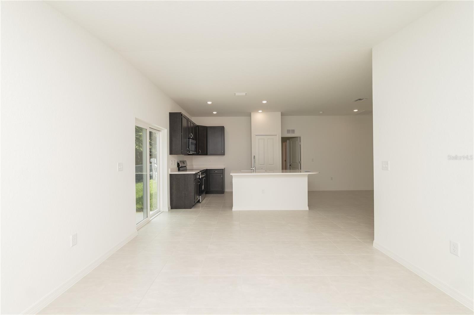 1168 Bishop St Property Photo 15