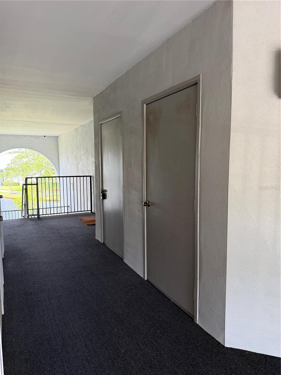 1134 S Pine Ridge Cir #1134 Property Photo 4