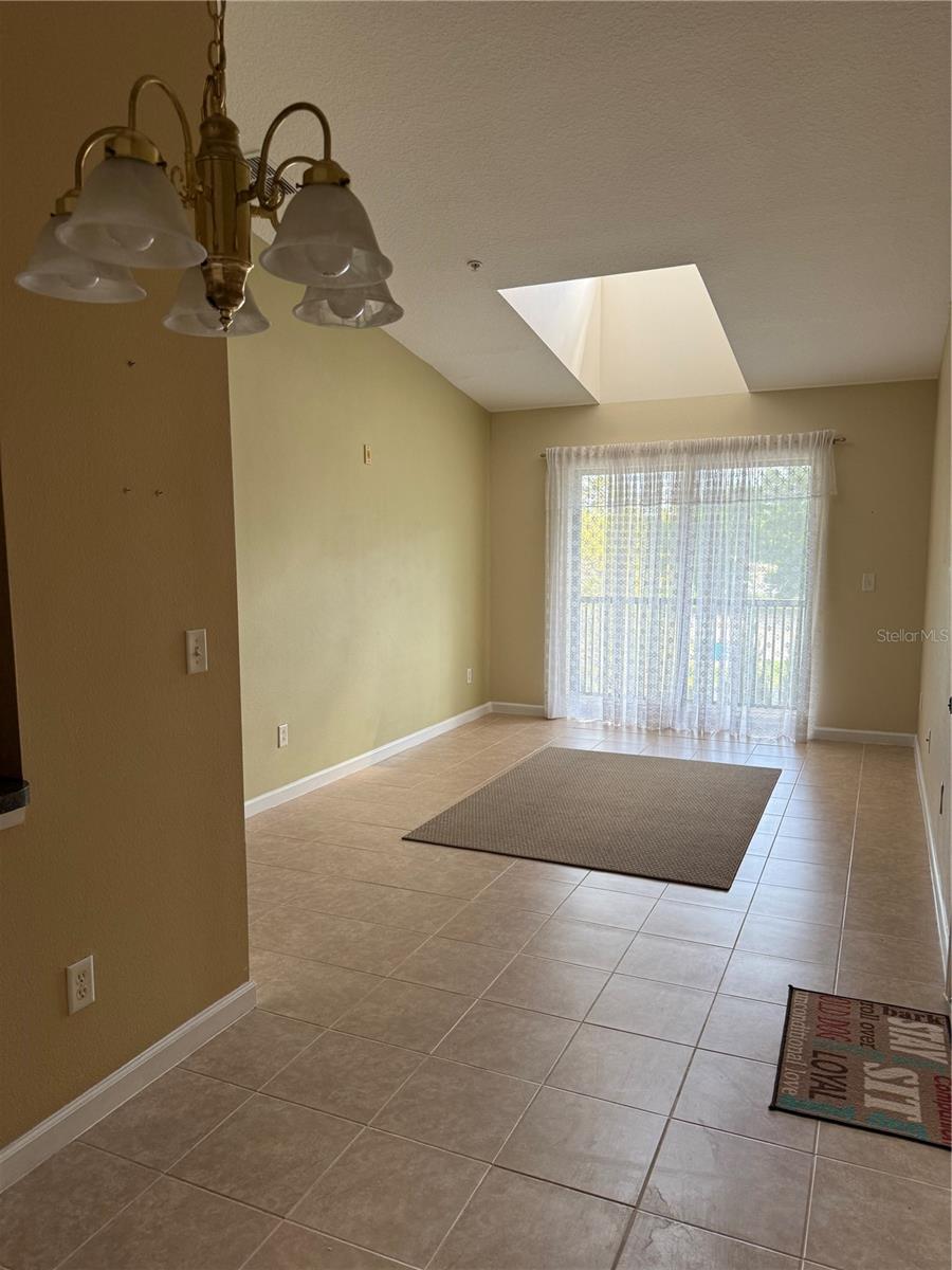 1134 S Pine Ridge Cir #1134 Property Photo 5