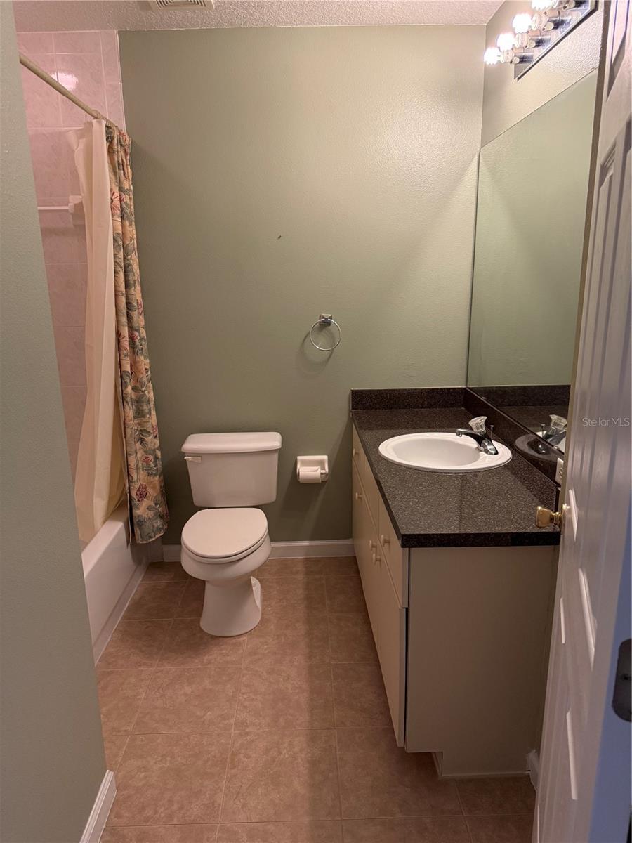 1134 S Pine Ridge Cir #1134 Property Photo 17