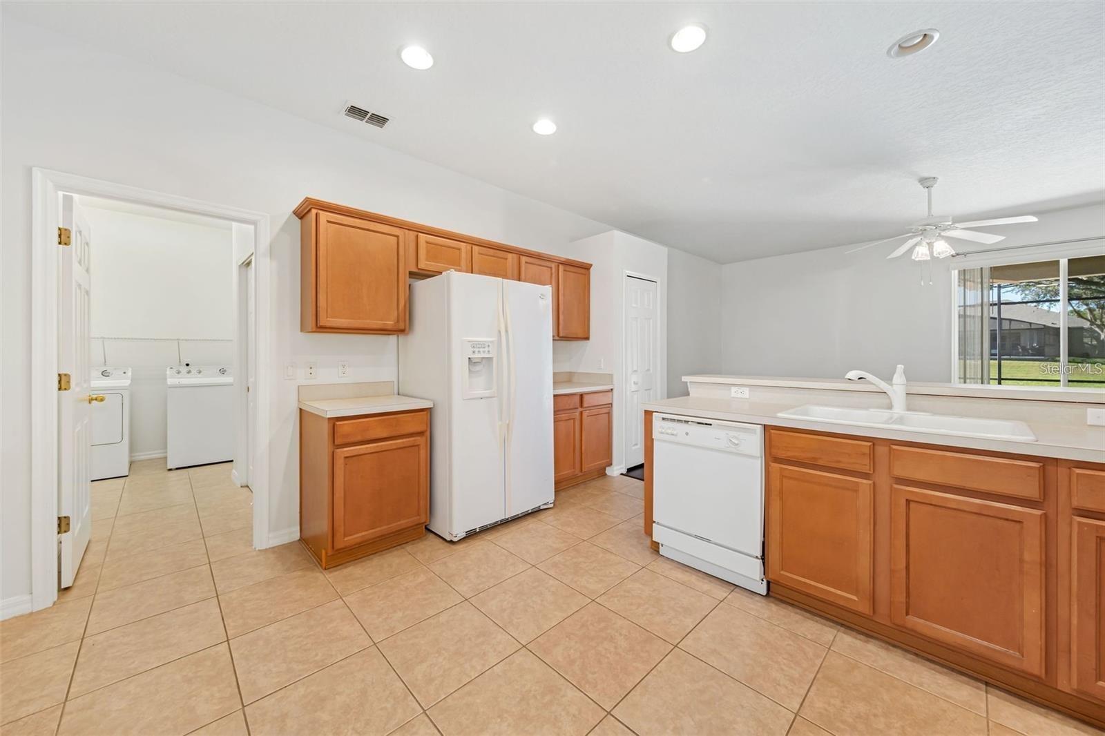 9651 Old Marsh Ct Property Photo 2