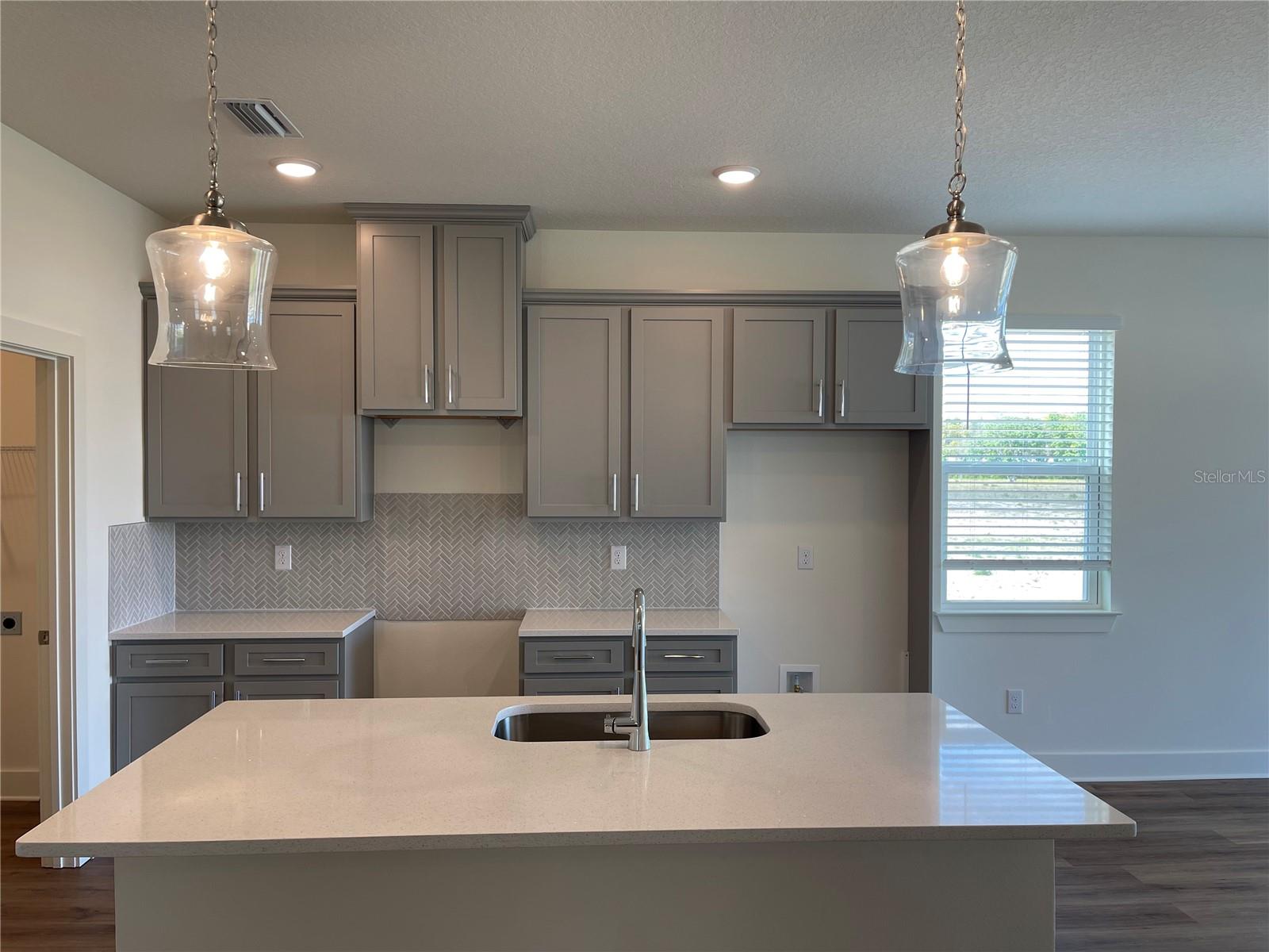 3809 Daybreak Run Loop Property Photo 3