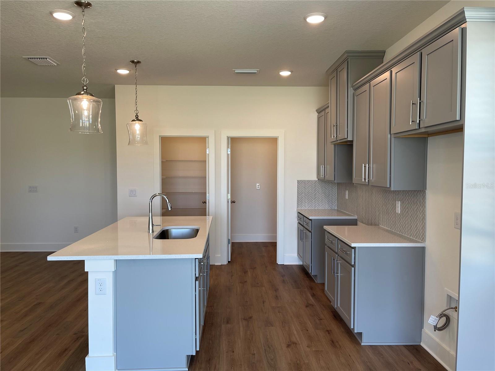 3809 Daybreak Run Loop Property Photo 4