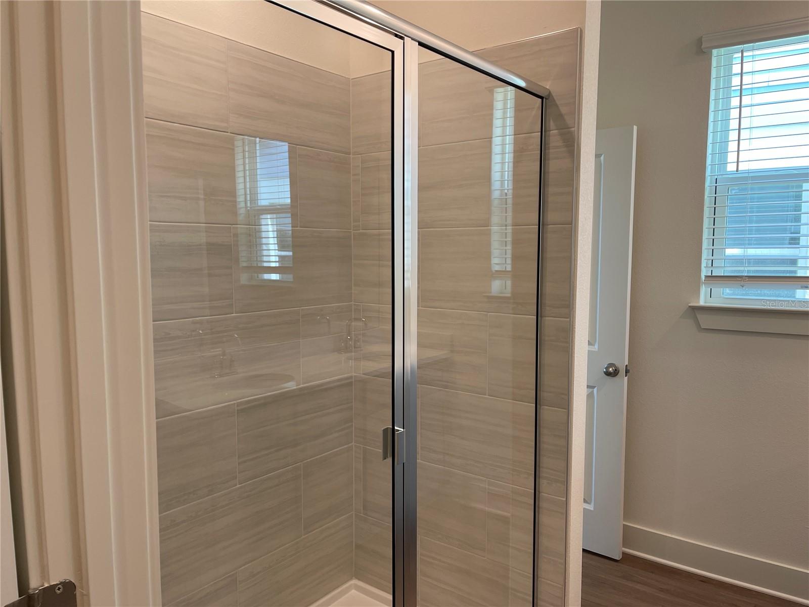 3809 Daybreak Run Loop Property Photo 8