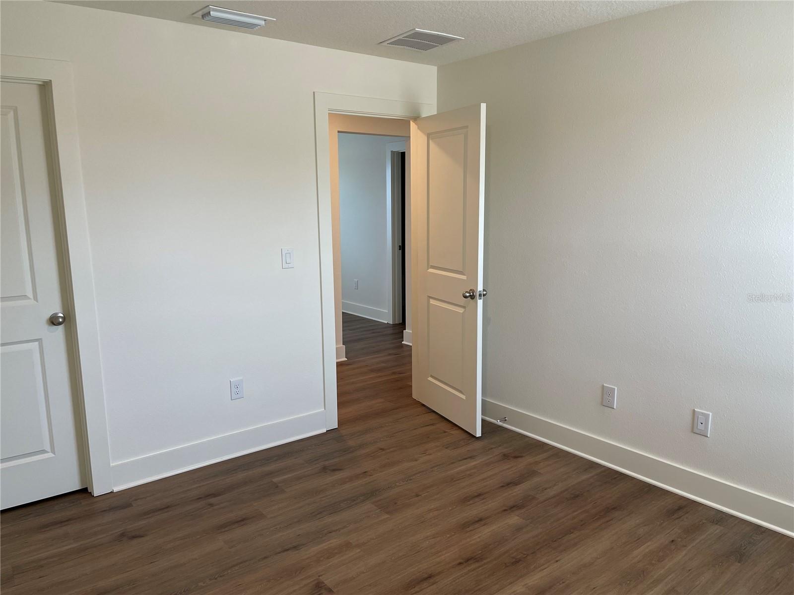 3809 Daybreak Run Loop Property Photo 12