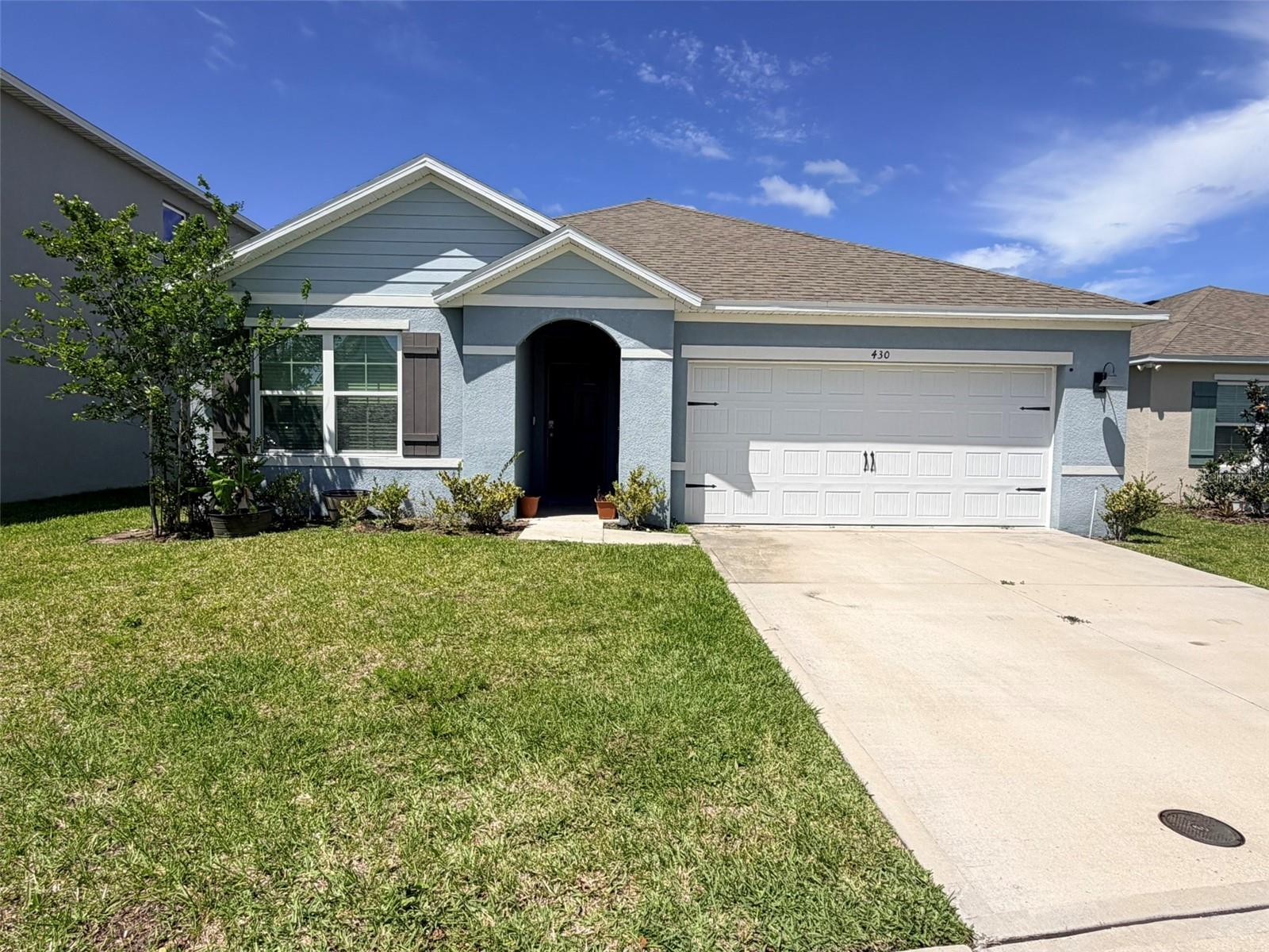 R4911052 Property Photo 1