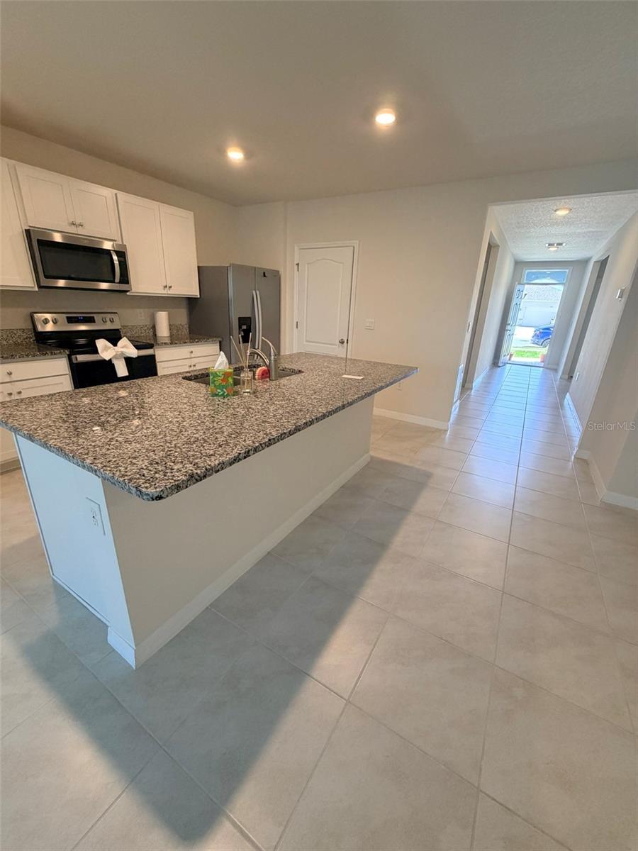 R4911052 Property Photo 5