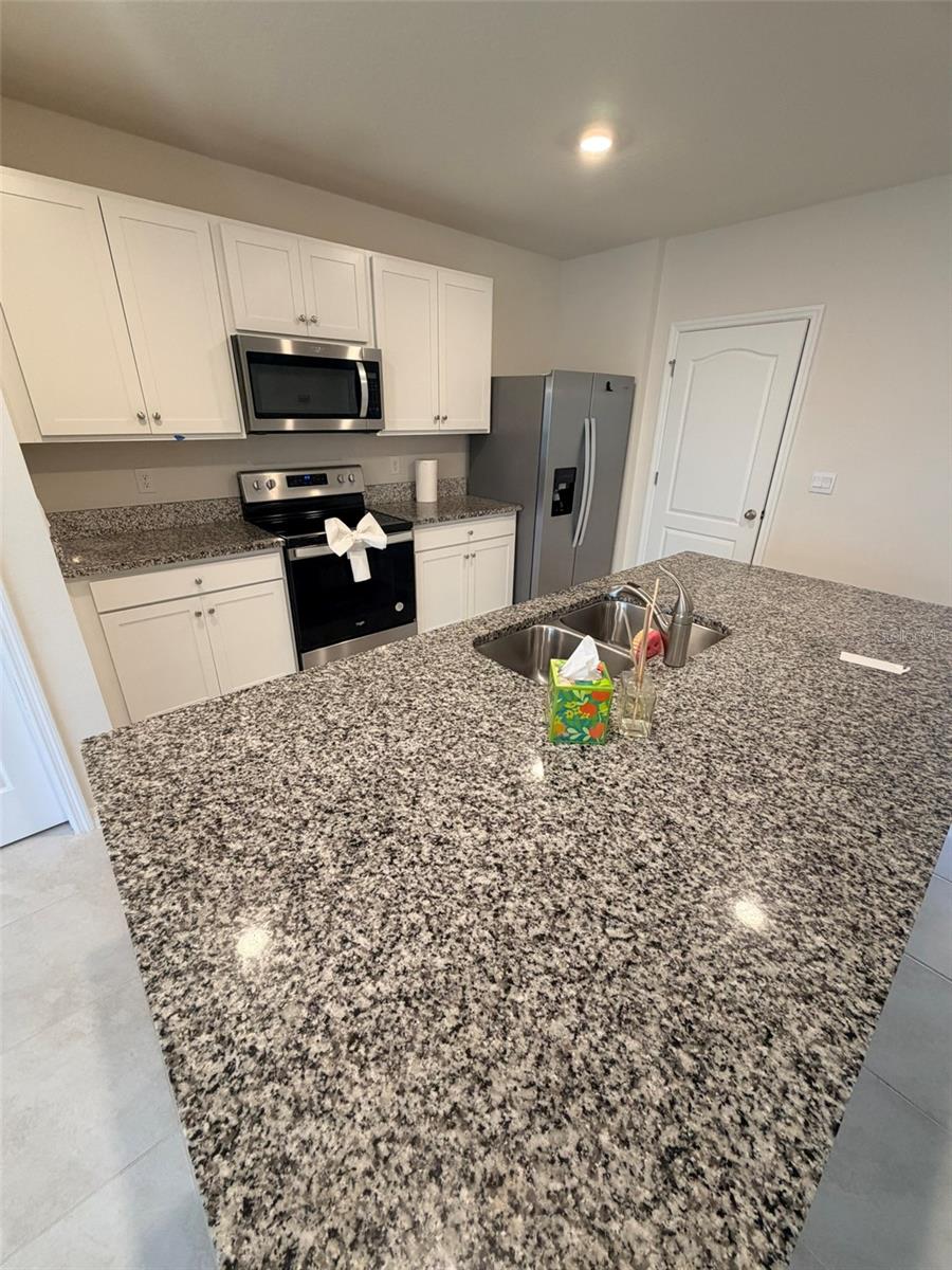 R4911052 Property Photo 7