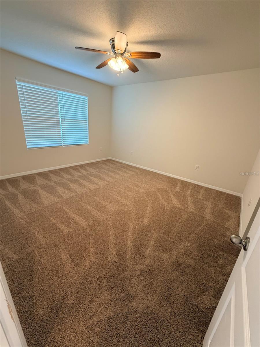 R4911052 Property Photo 16
