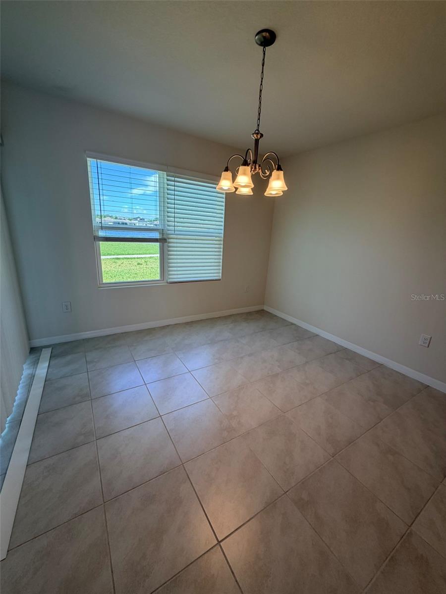 R4911052 Property Photo 18