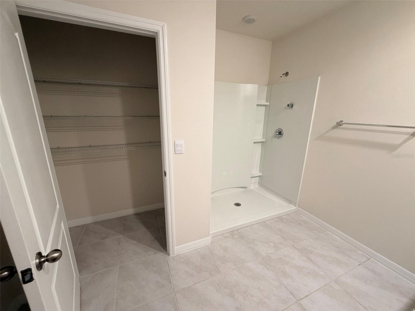 R4911052 Property Photo 19
