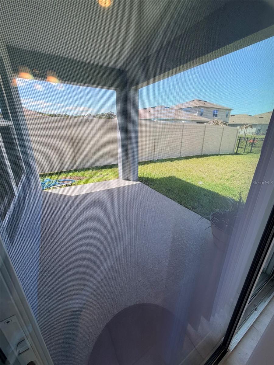 R4911052 Property Photo 24