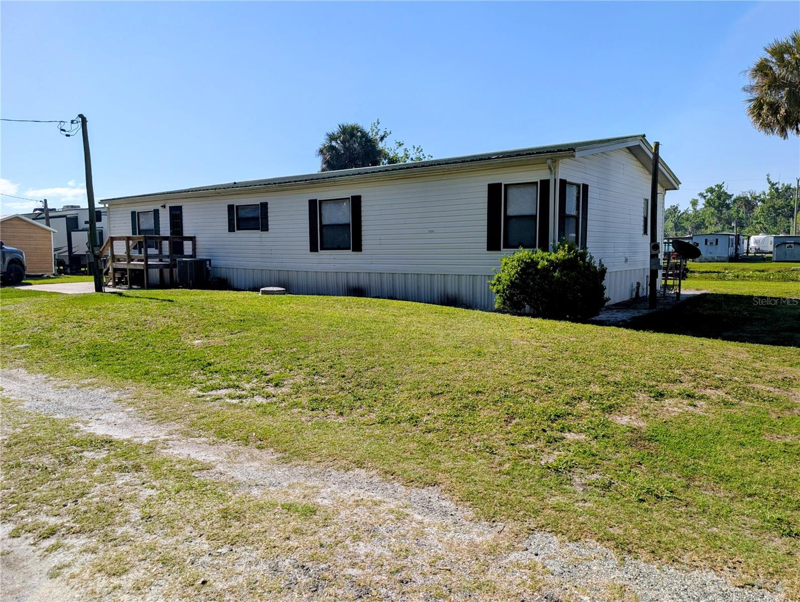 25836 Manhattan Ln Property Photo 10