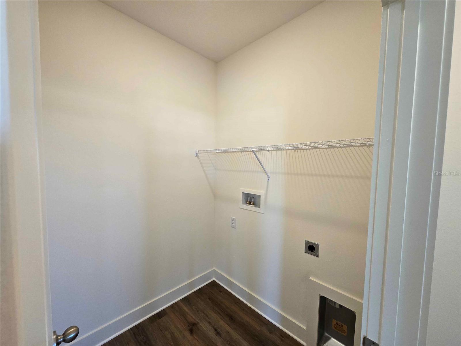 3819 Daybreak Run Loop Property Photo 6