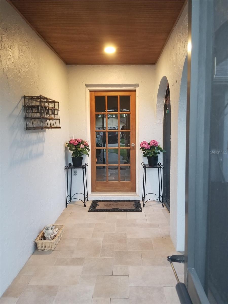 1720 Fossil Dr Property Photo 1