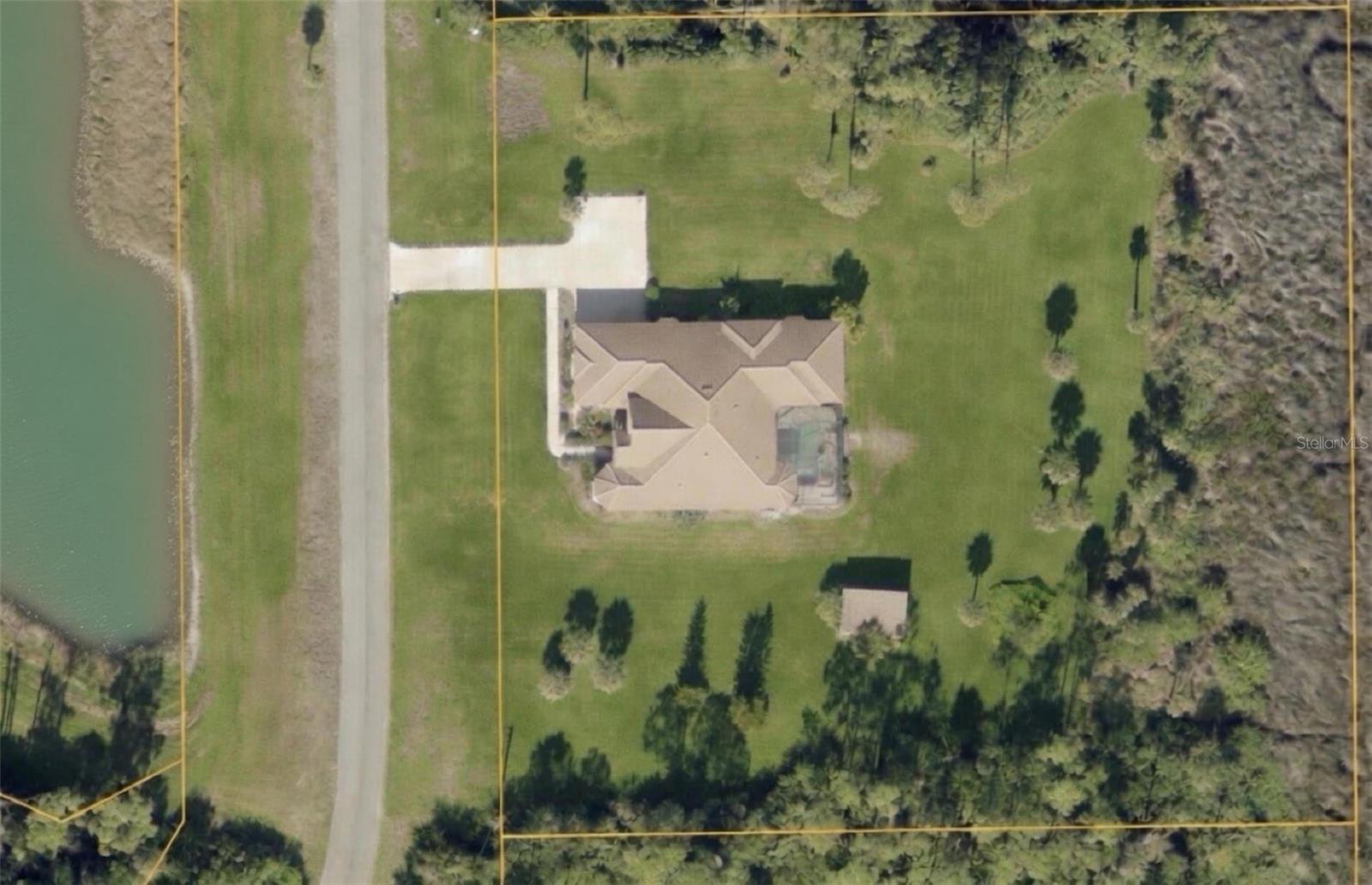 9110 Deer Ct Property Photo 3