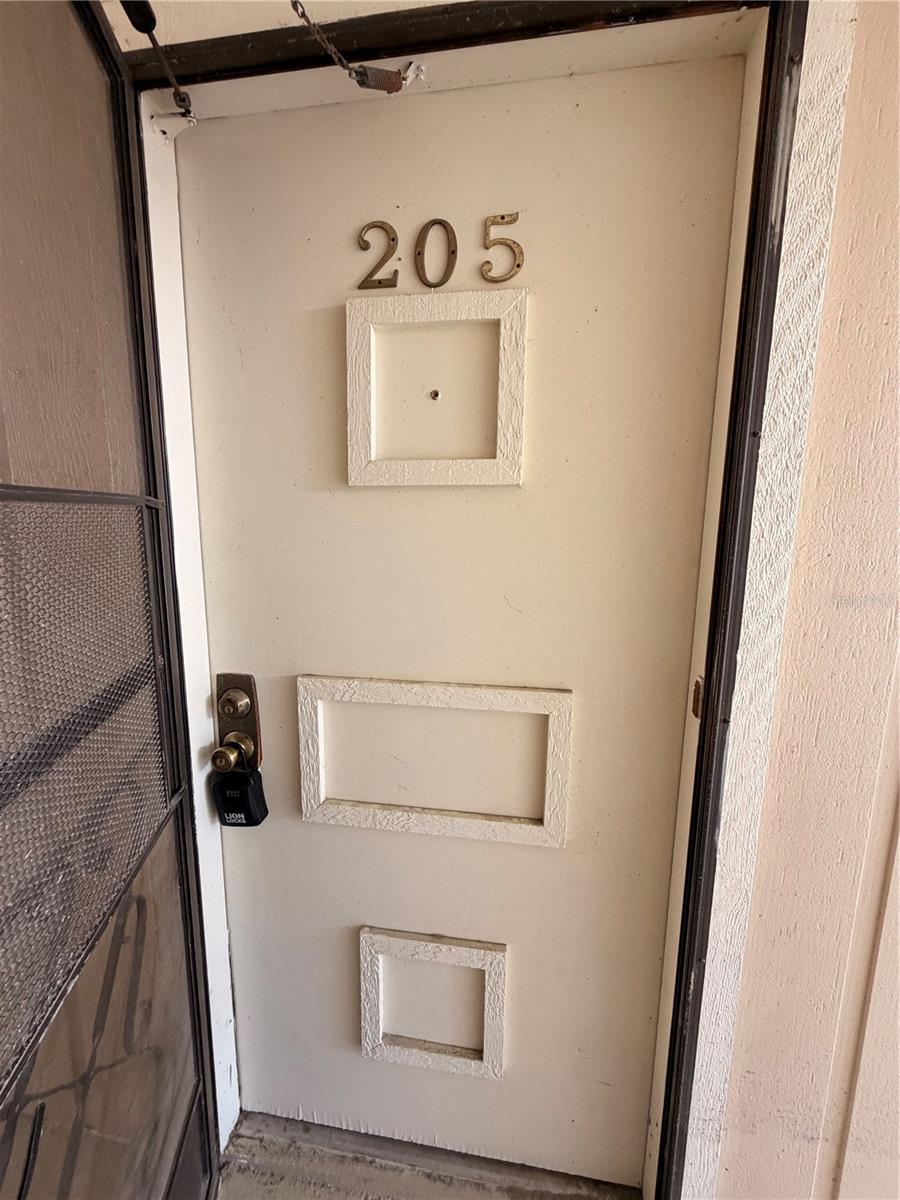 1640 Juno Tr #205b Property Photo 3