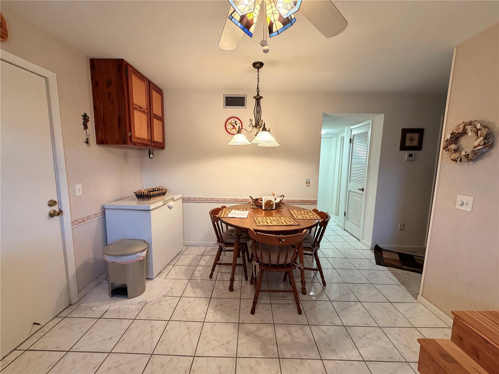 1640 Juno Tr #205b Property Photo 6
