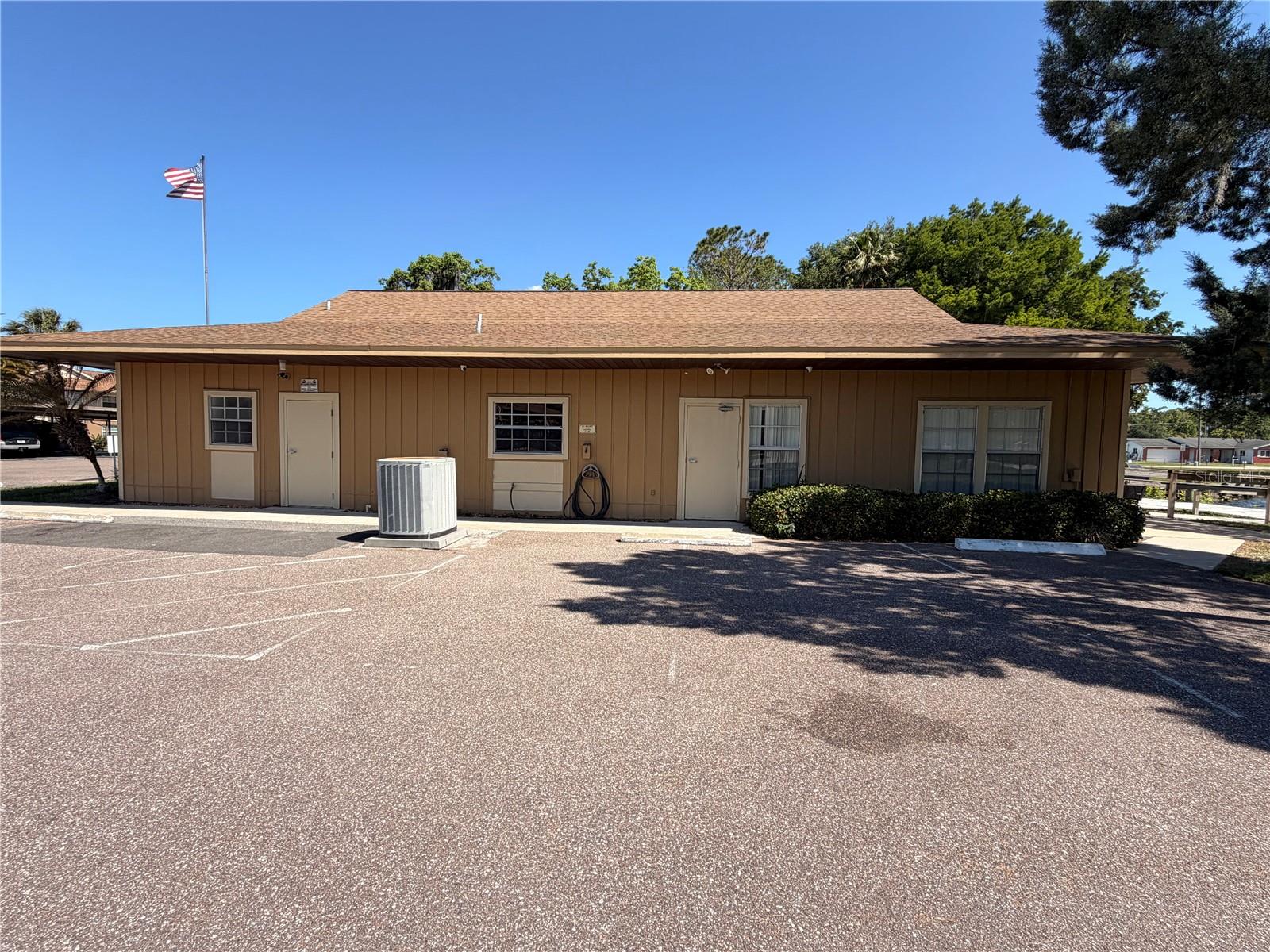 1640 Juno Tr #205b Property Photo 39