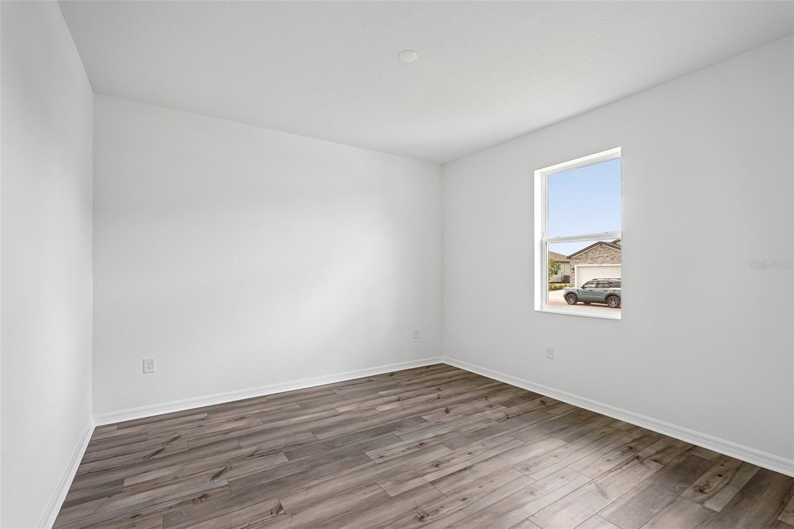 8712 Canard Cv Property Photo 10