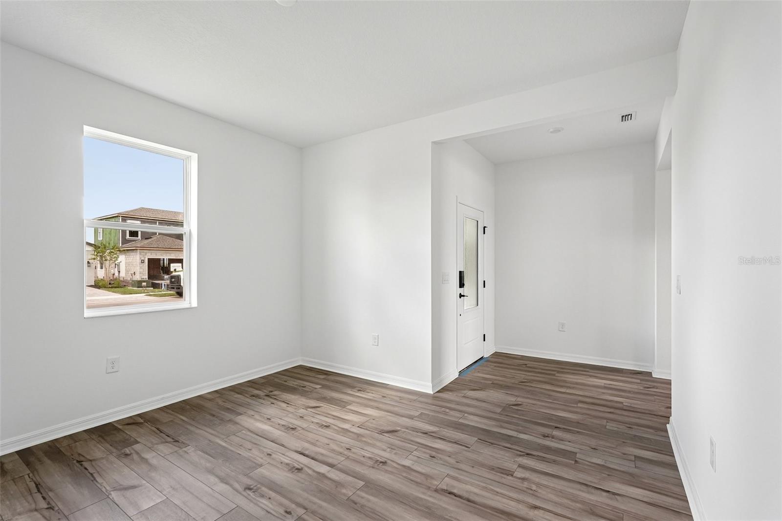 8712 Canard Cv Property Photo 12