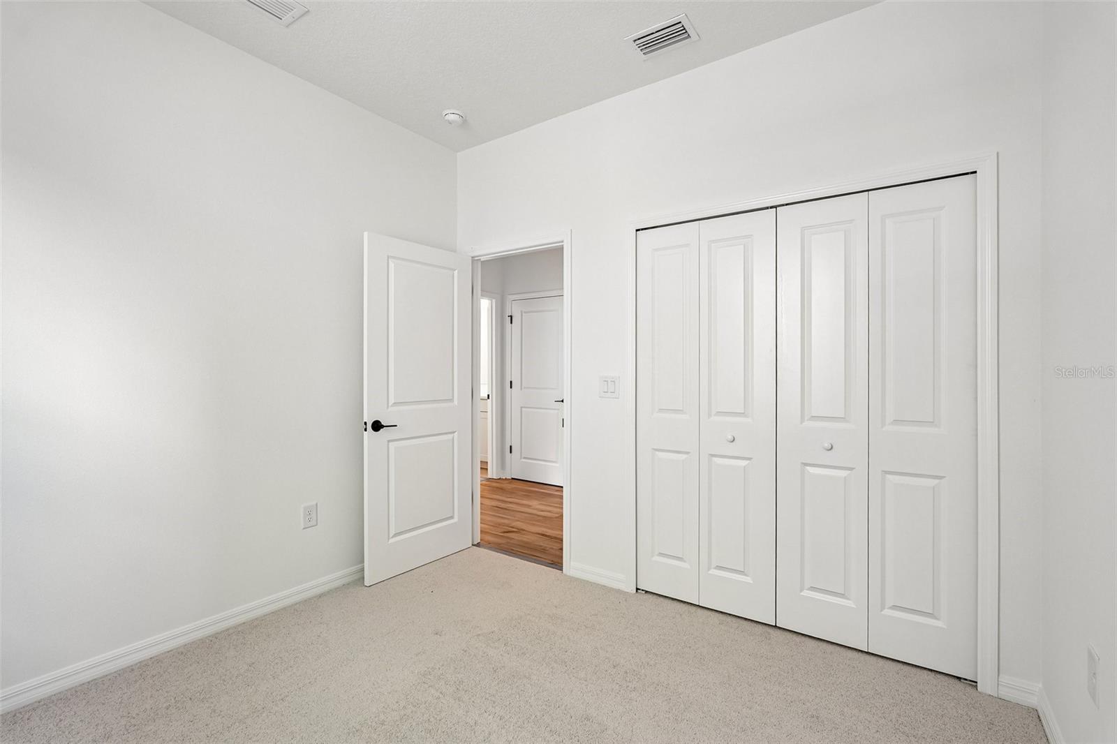 8712 Canard Cv Property Photo 13