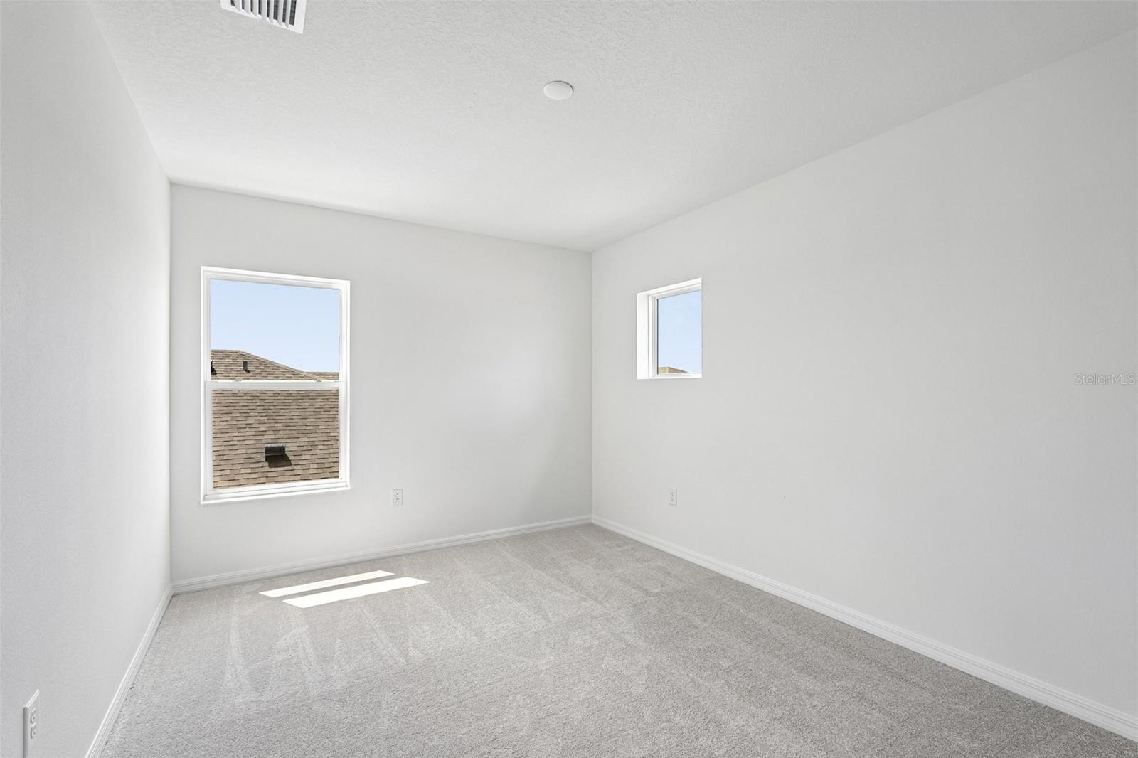 8712 Canard Cv Property Photo 19