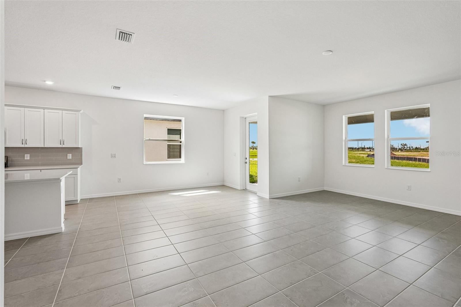 8713 Canard Cv Property Photo 7
