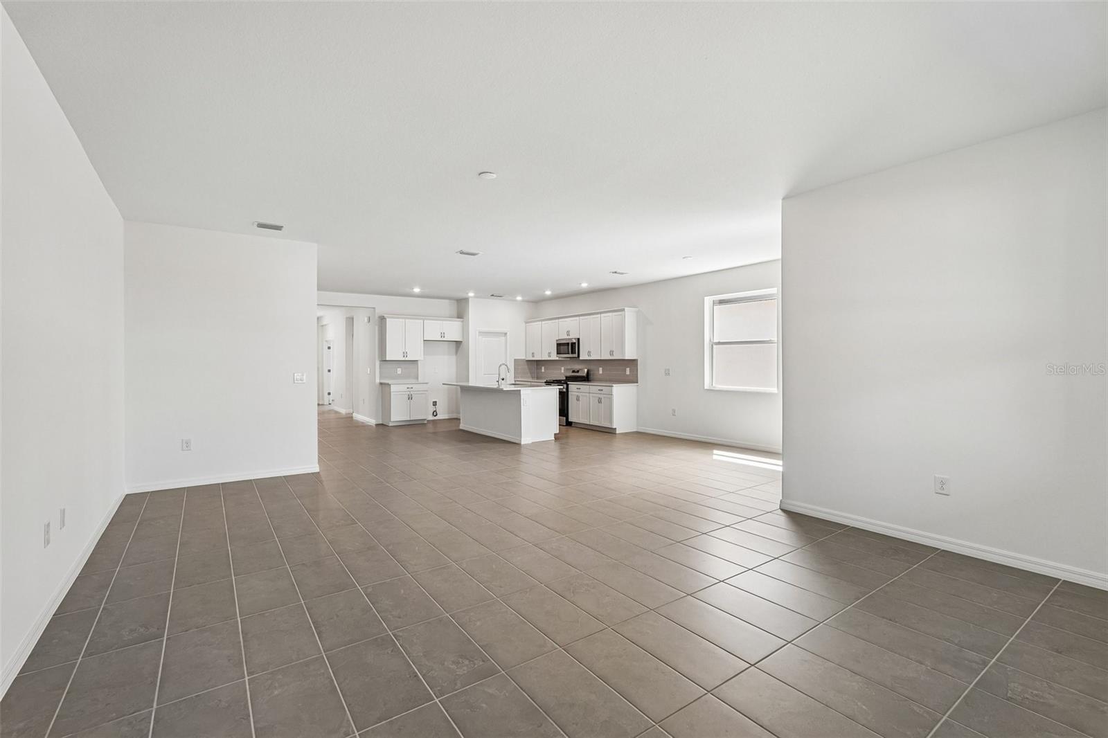 8713 Canard Cv Property Photo 10