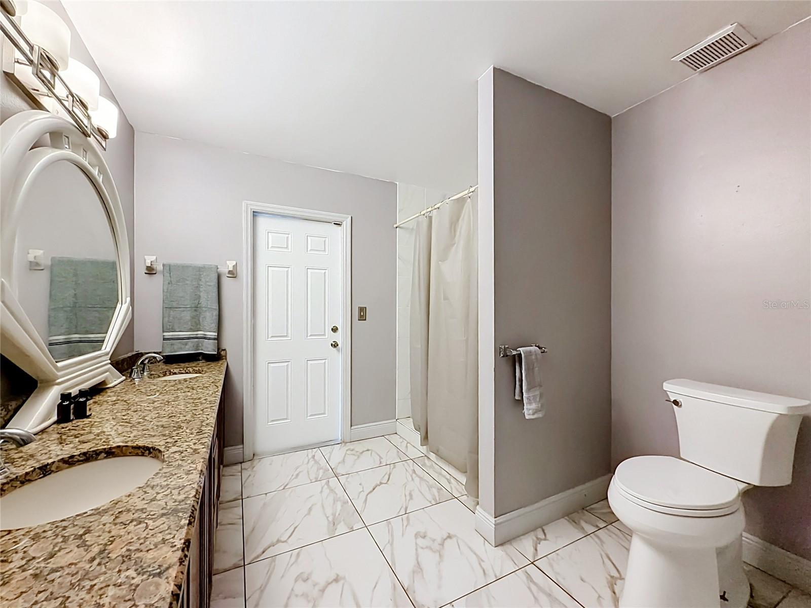1406 Kingston Way Property Photo 35