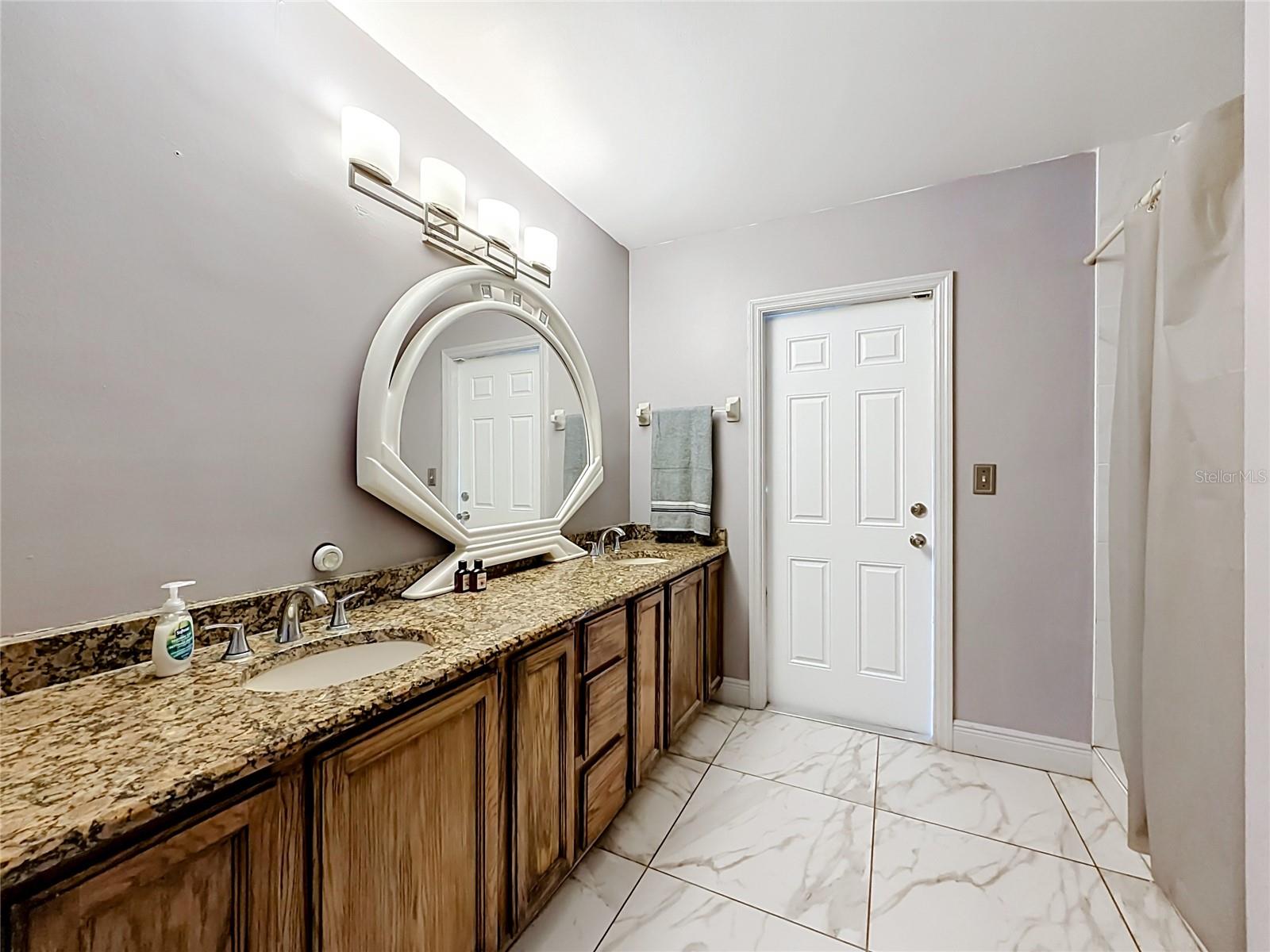 1406 Kingston Way Property Photo 36