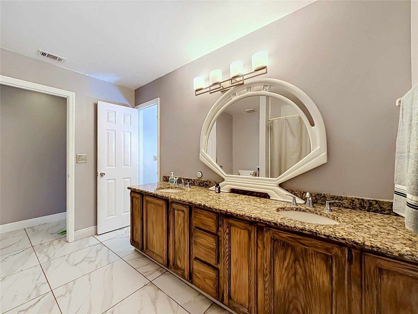 1406 Kingston Way Property Photo 37