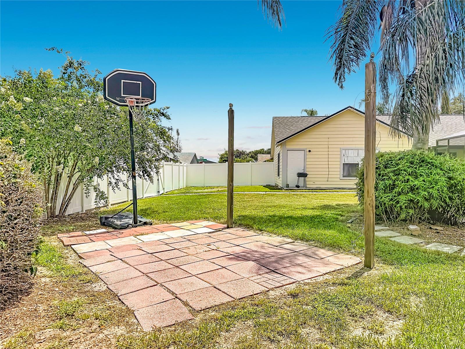 1406 Kingston Way Property Photo 56