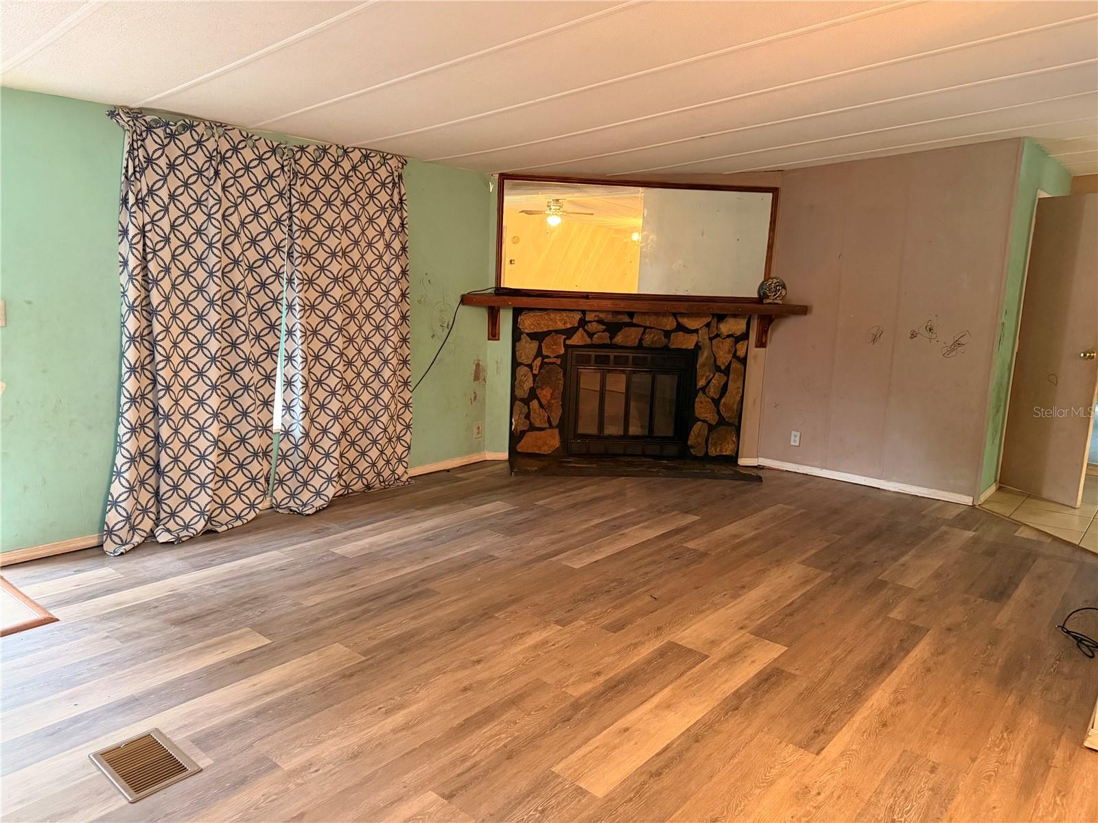 24021 Armadillo Rd Property Photo 6
