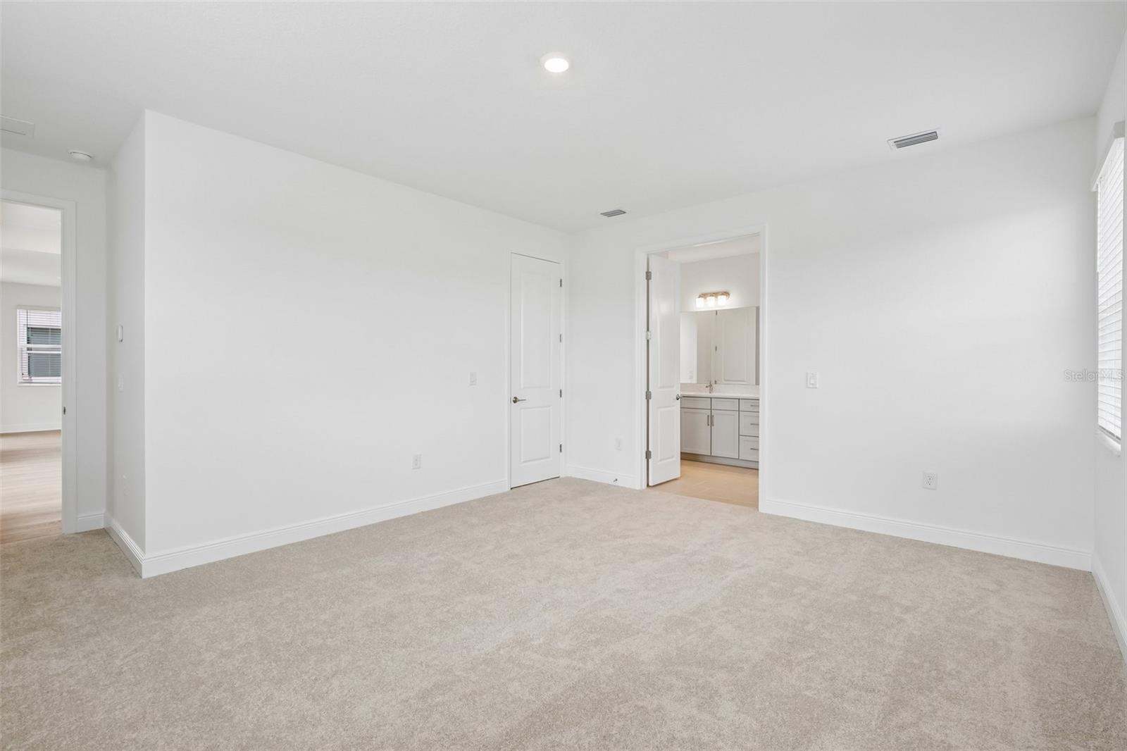 7574 Hawkstone Dr Property Photo 23