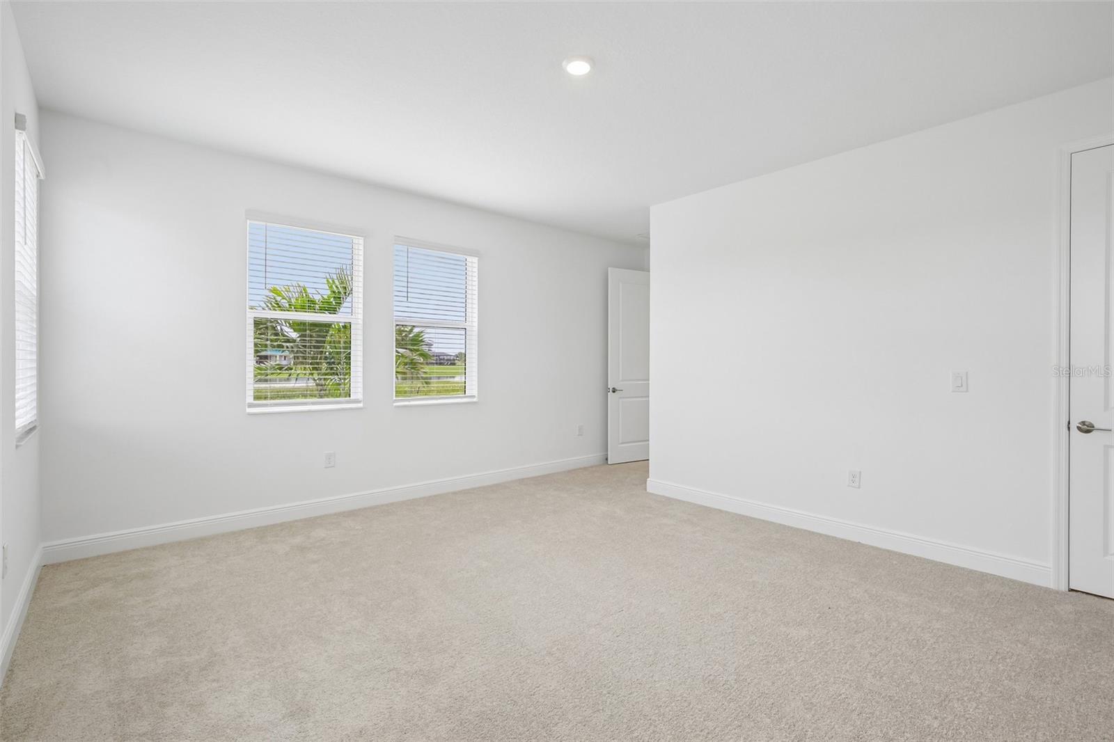 7574 Hawkstone Dr Property Photo 24