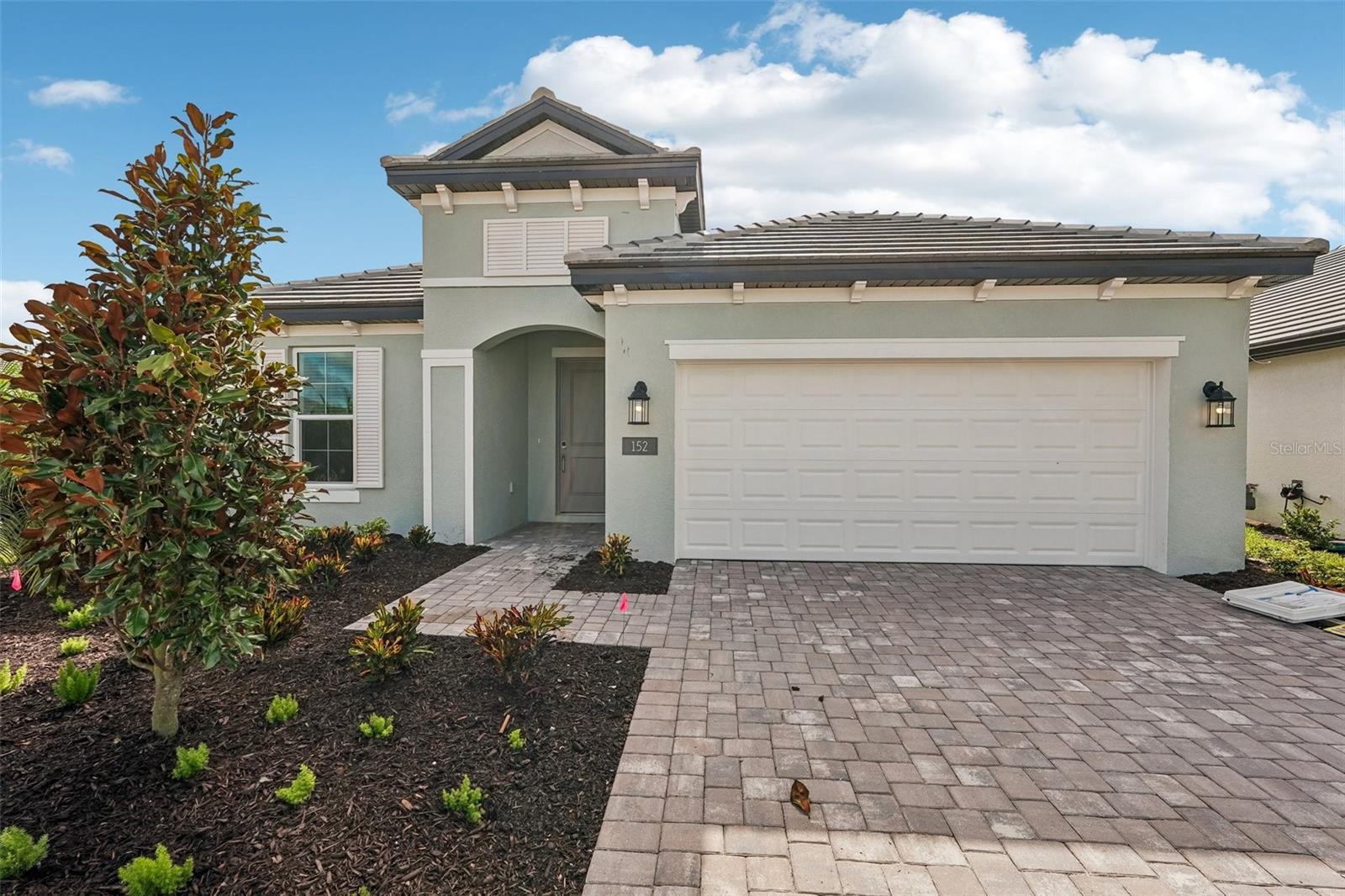 152 Vistera Blvd Property Photo 1