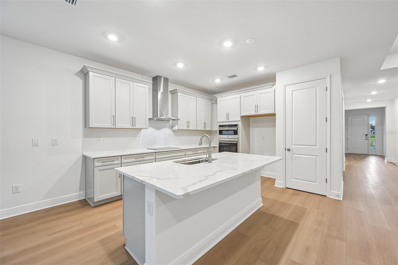 3771 142nd Ter E Property Photo 4