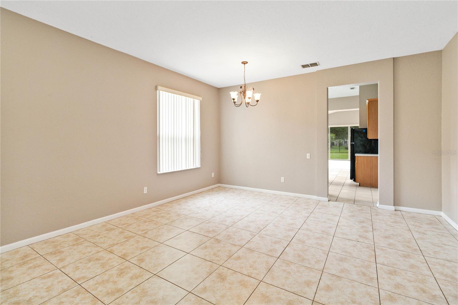 2173 Granger Ave Property Photo 5