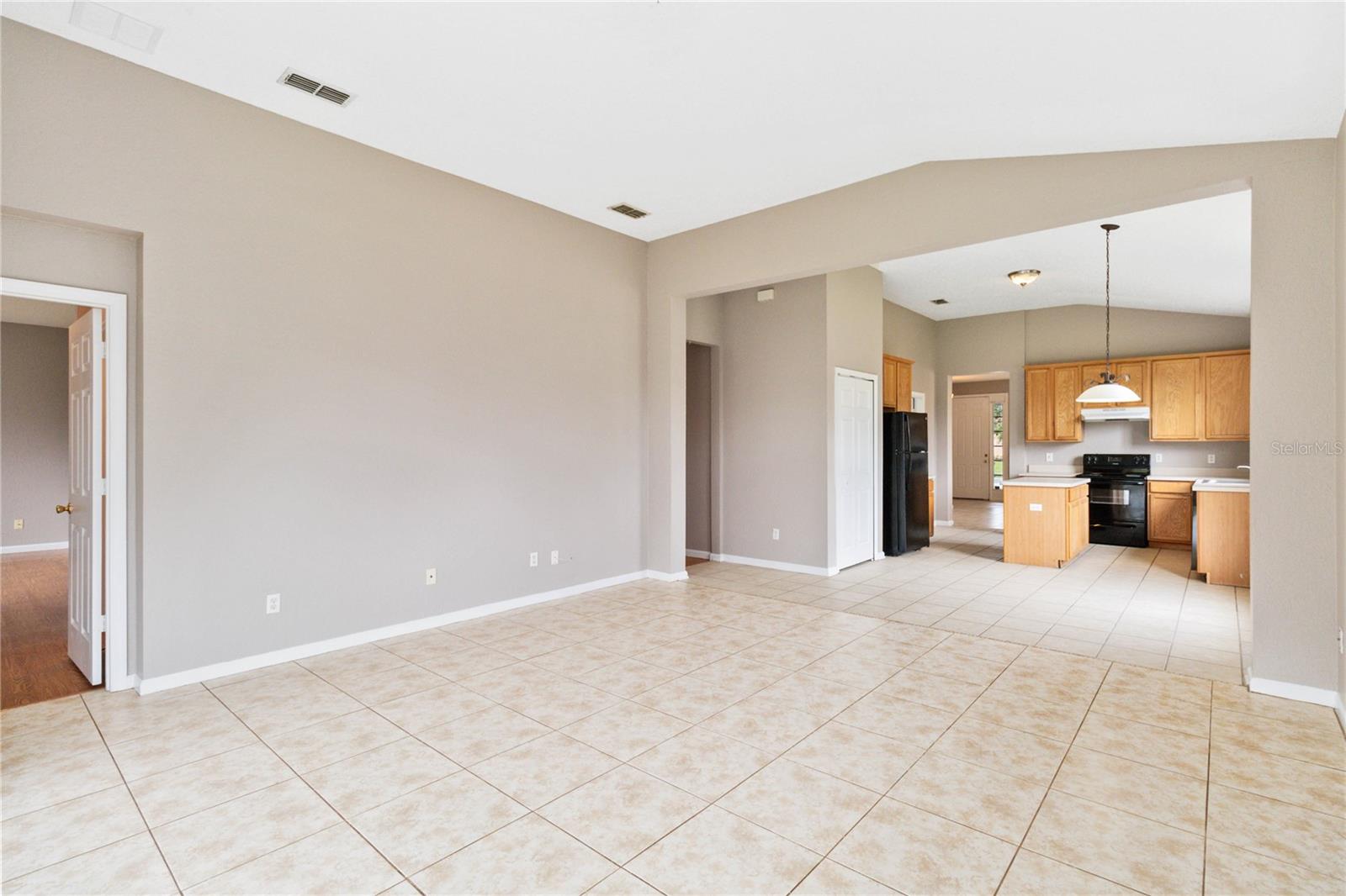 2173 Granger Ave Property Photo 11