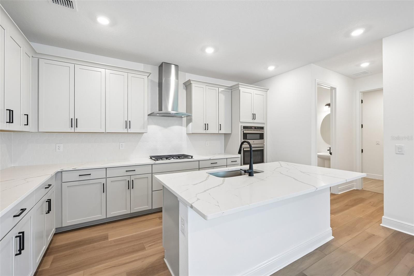 4454 Sunset Garden St Property Photo 5