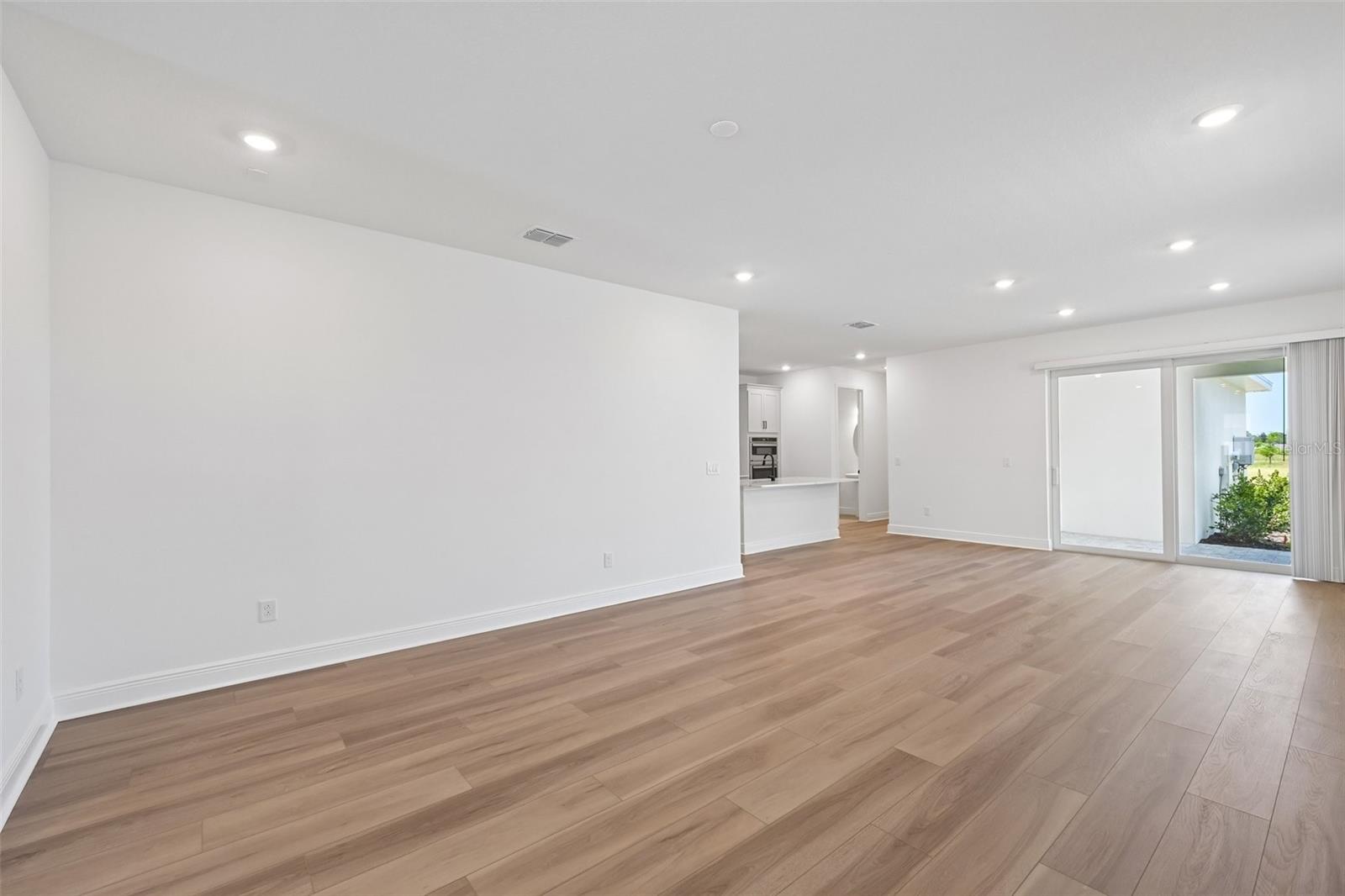 4454 Sunset Garden St Property Photo 9