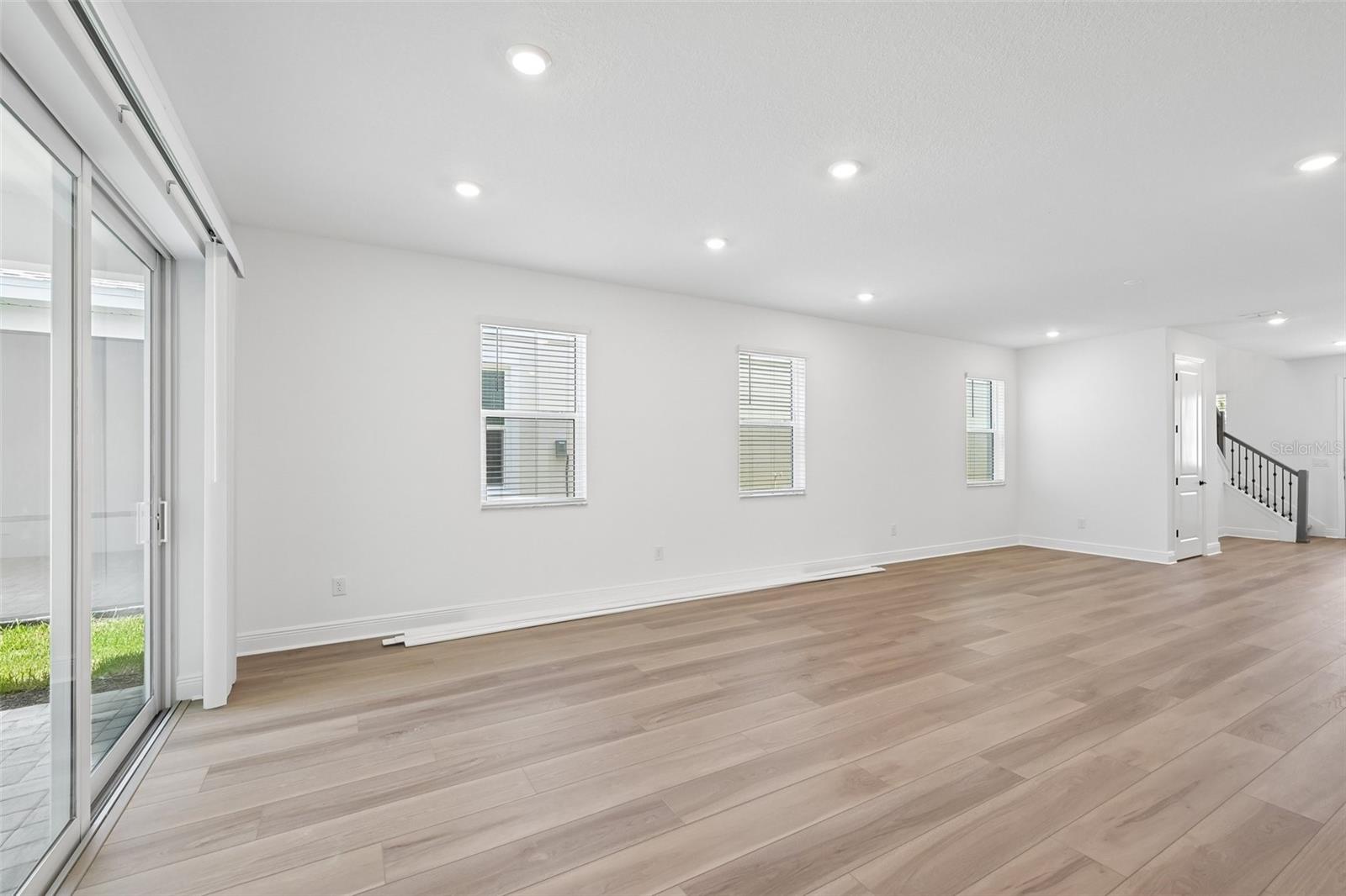 4454 Sunset Garden St Property Photo 10