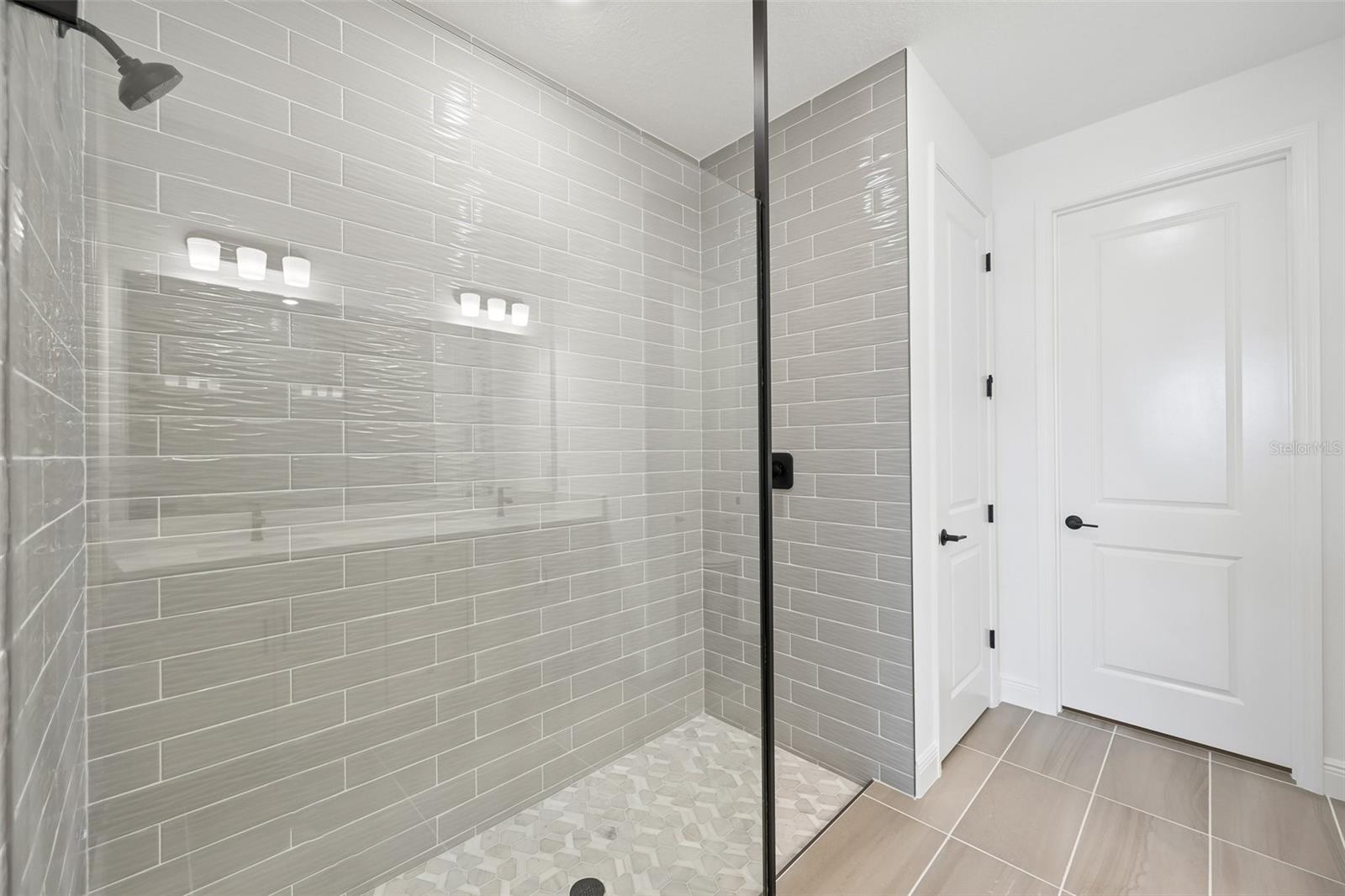 4454 Sunset Garden St Property Photo 15