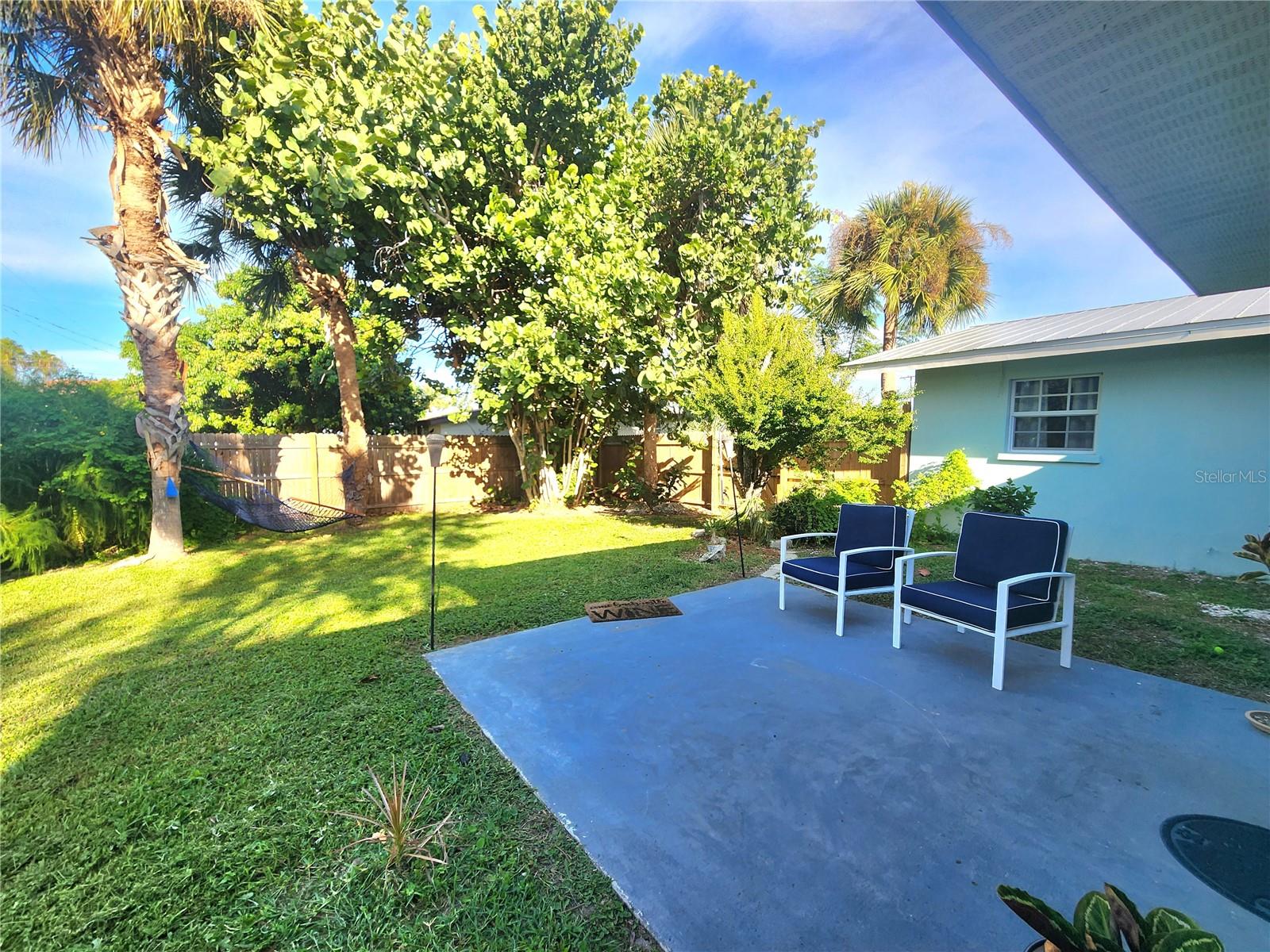 316 Alba St E Property Photo 5