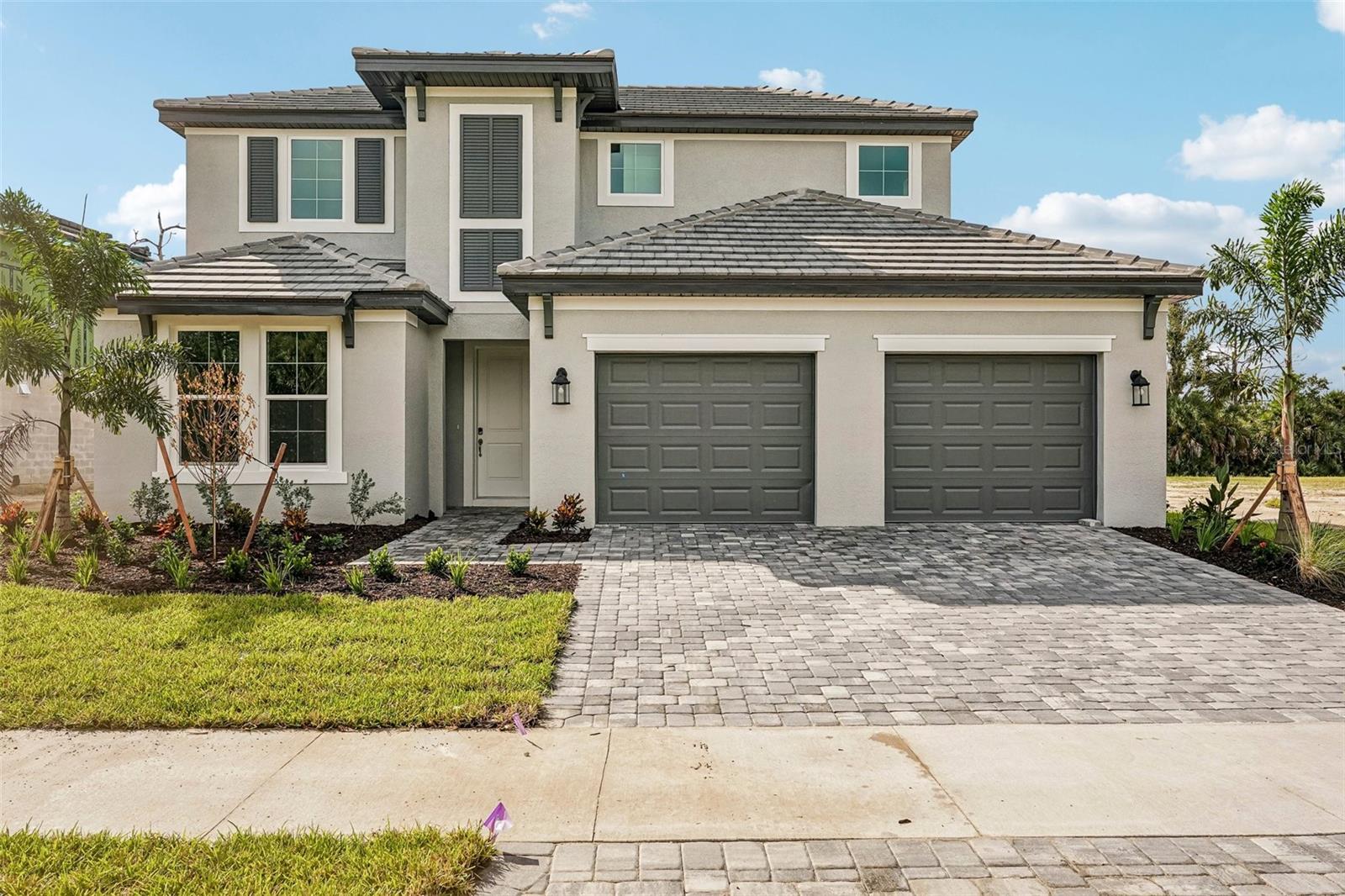 9706 Crystal Isles Cir Property Photo 1