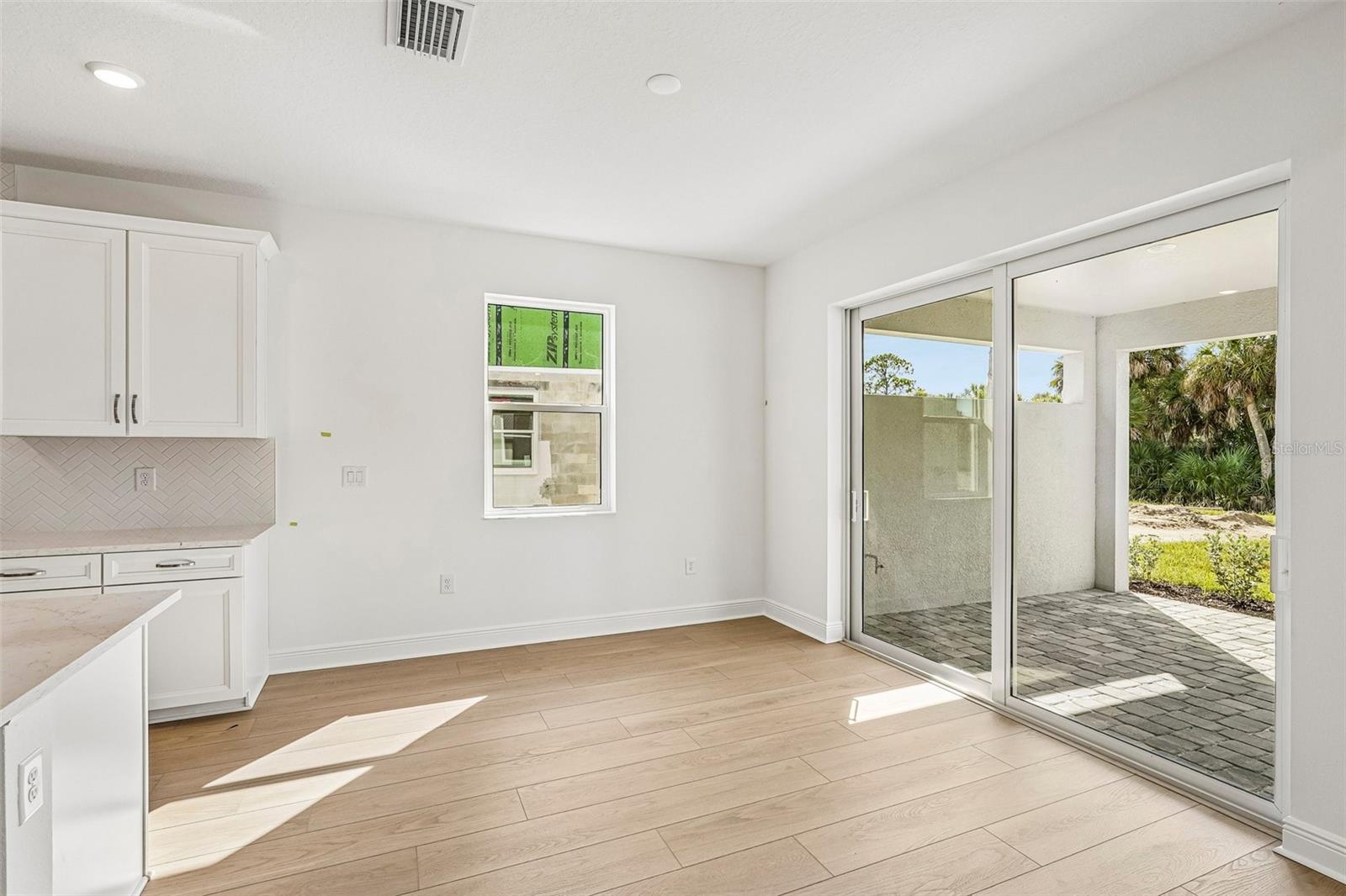 9706 Crystal Isles Cir Property Photo 10
